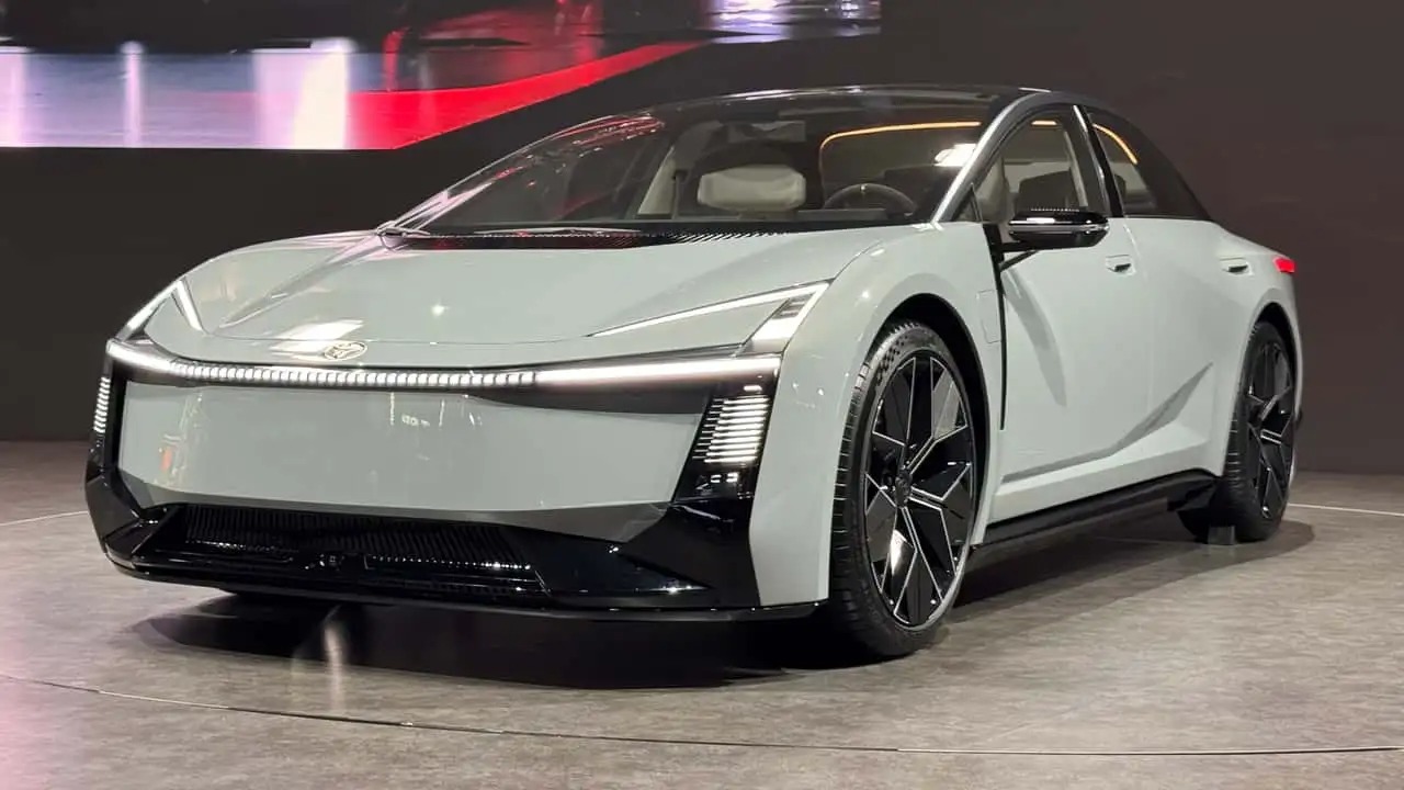 5425451254 کانسپت تویوتا کرولا